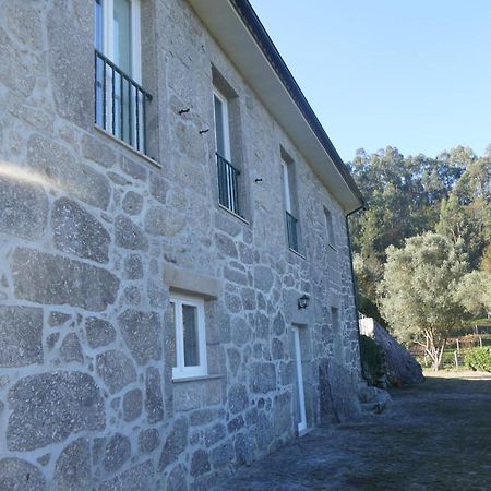 アルコス・デ・ヴァルデヴェス Casa Nos Penedosゲストハウス エクステリア 写真