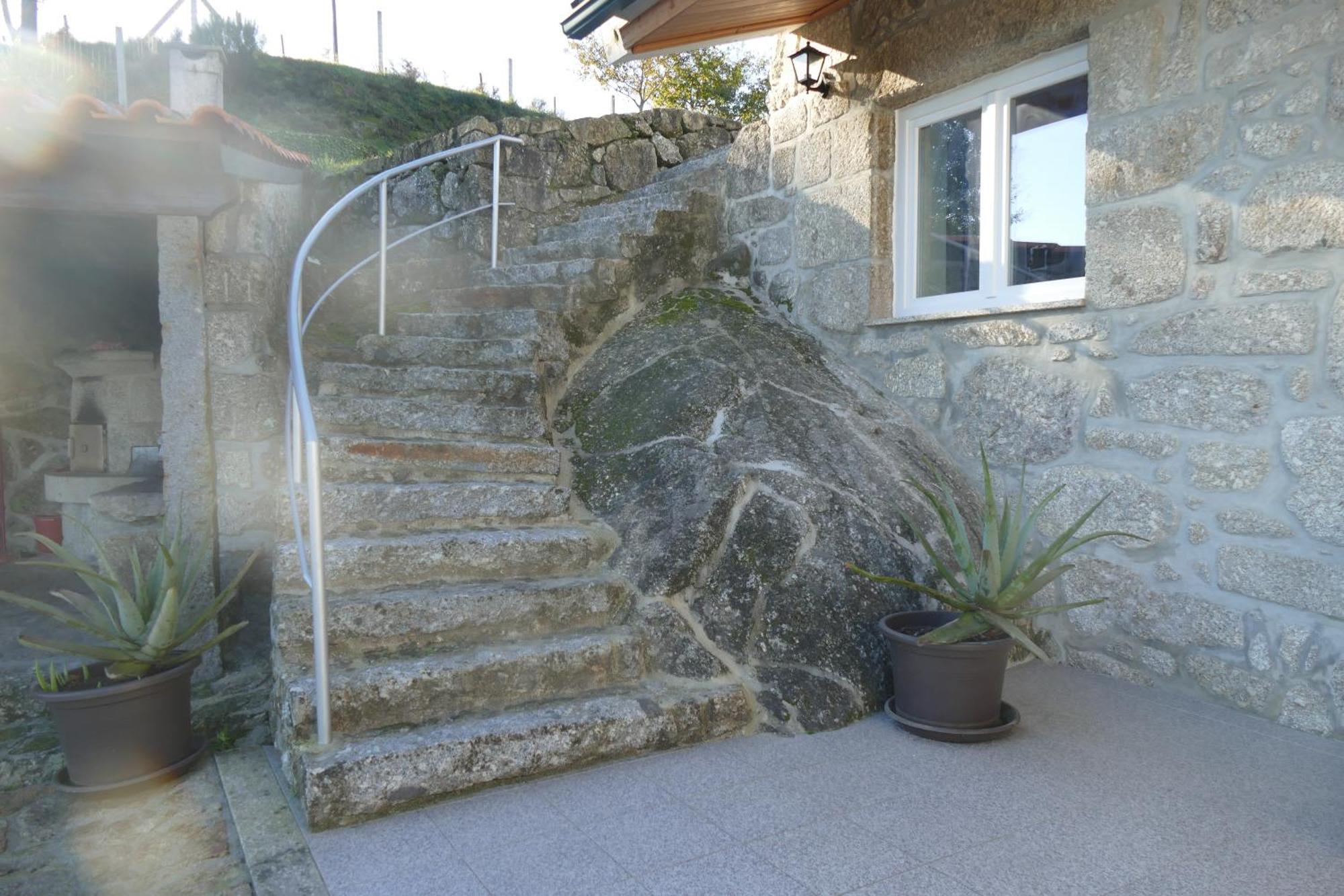 アルコス・デ・ヴァルデヴェス Casa Nos Penedosゲストハウス エクステリア 写真
