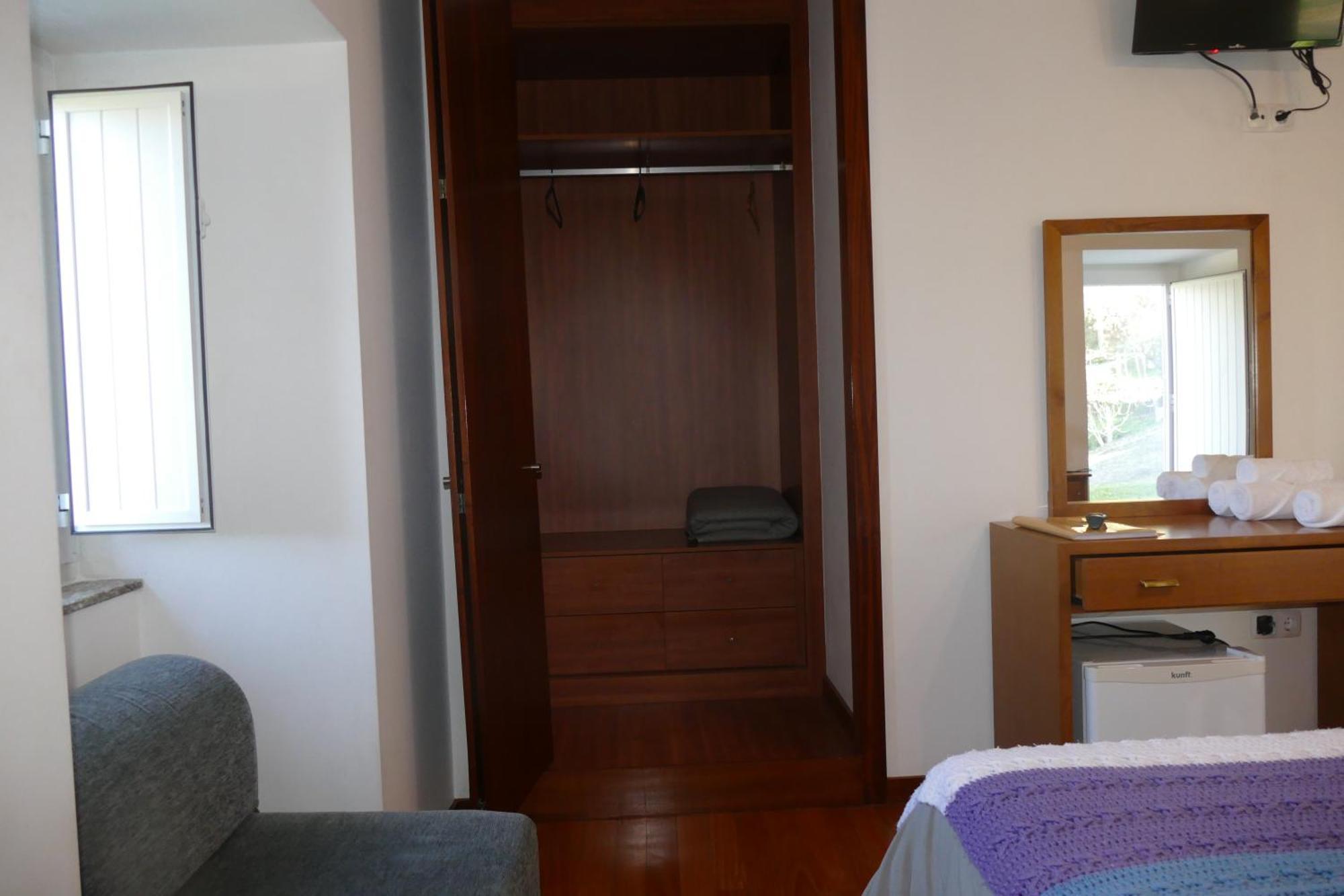 アルコス・デ・ヴァルデヴェス Casa Nos Penedosゲストハウス エクステリア 写真