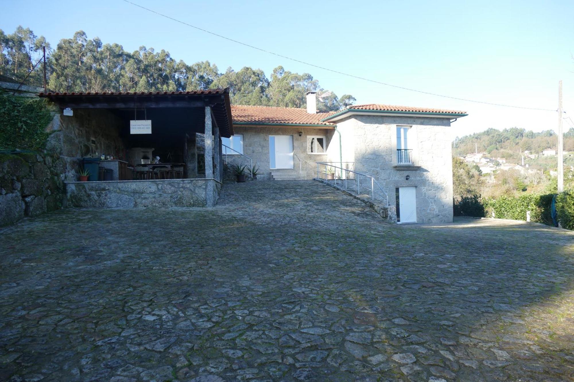 アルコス・デ・ヴァルデヴェス Casa Nos Penedosゲストハウス エクステリア 写真